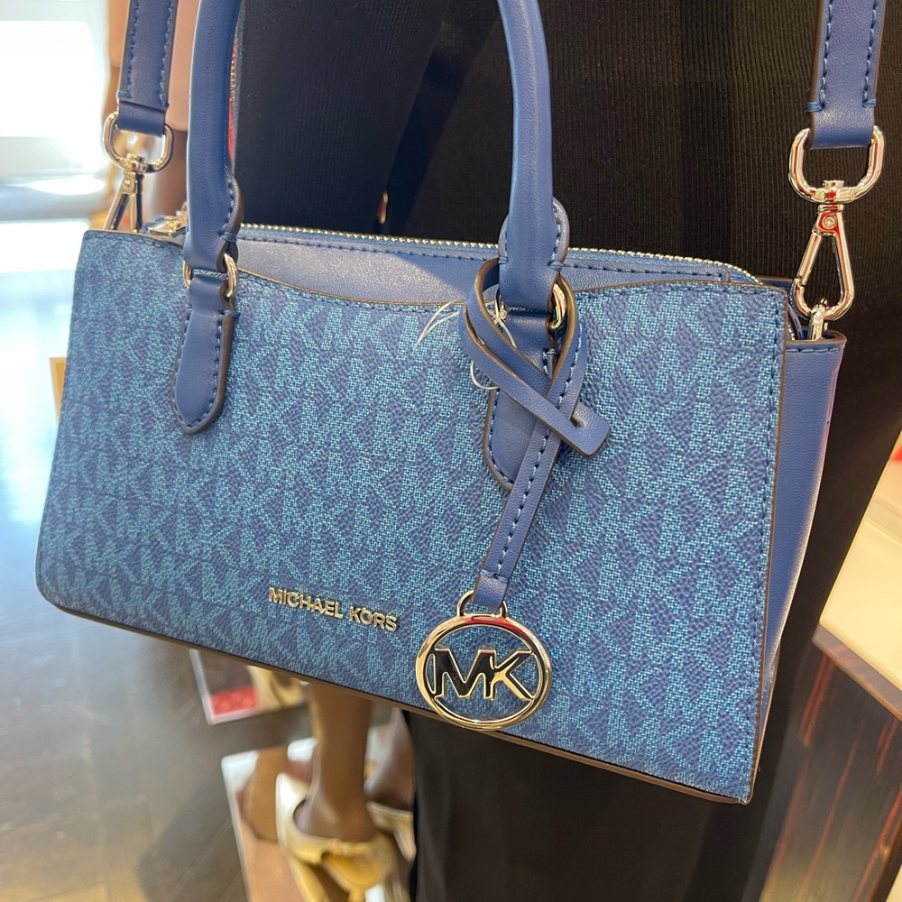 MICHAEL KORS Arden Small Top Zip Signature Logo Messenger Bag
Galaxy Blue 
NWT - Picture 4 of 16